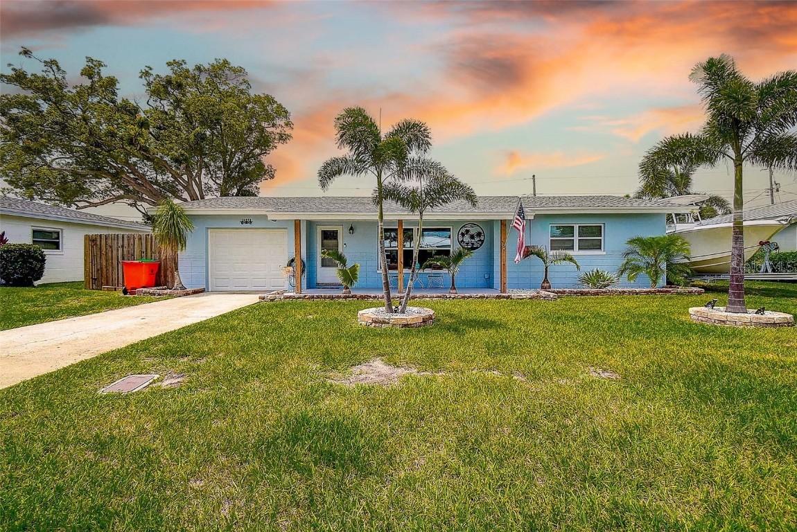 13978 Barbados Dr., Seminole, FL 33776