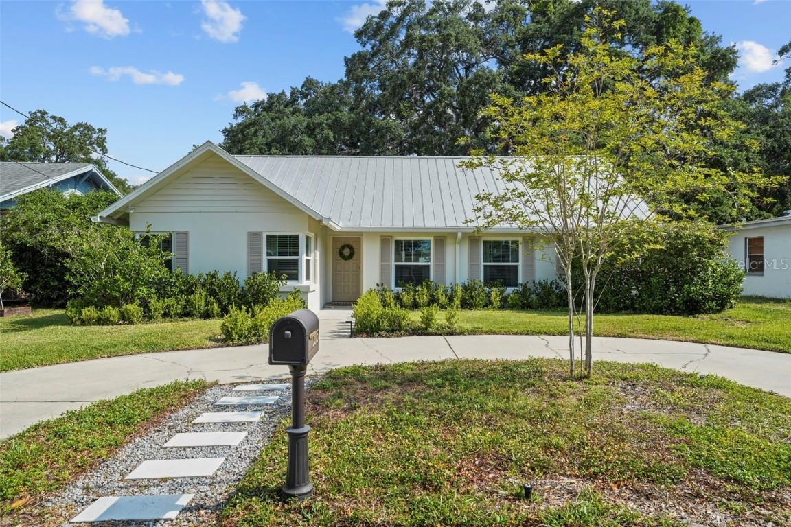 3315 W Hawthorne Rd., Tampa, FL 33611