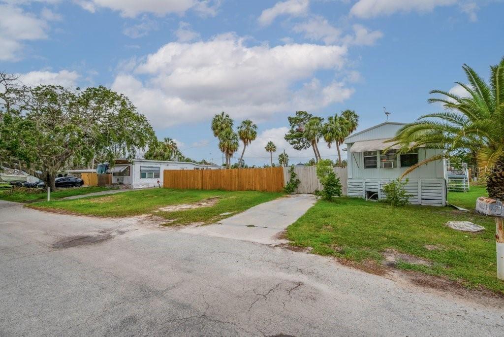6833 Garden Dr., New Port Richey, FL 34652