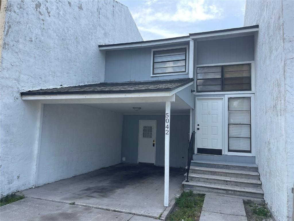 5042 Terrace Village Ln., Tampa, FL 33617
