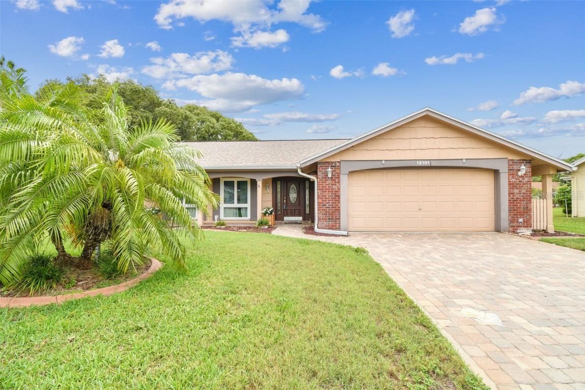 12101 Meadowbrook Ln., Hudson, FL 34667