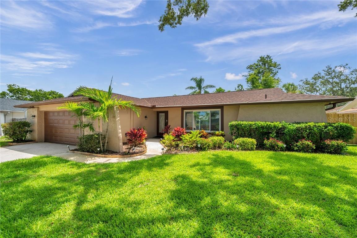 11245 Bella Loma Dr., Largo, FL 33774