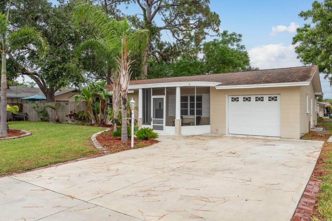 10623 103rd St., Largo, FL 33773