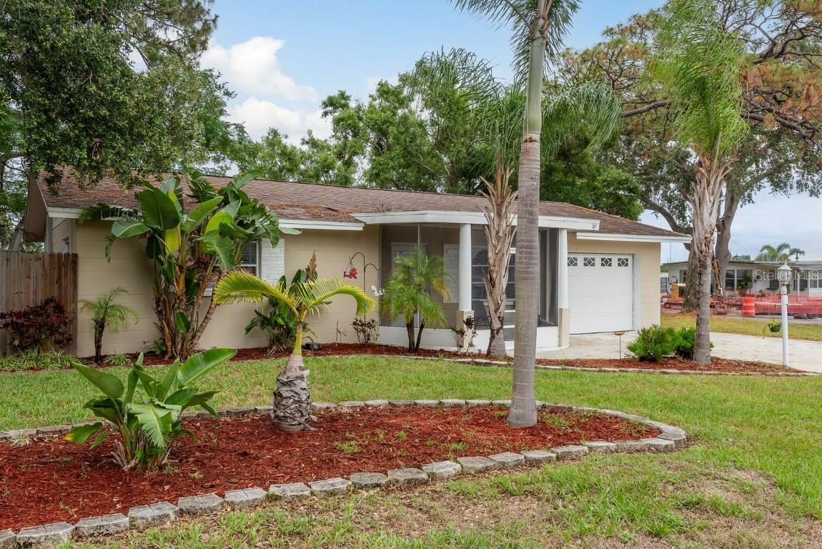 10623 103rd St., Largo, FL 33773