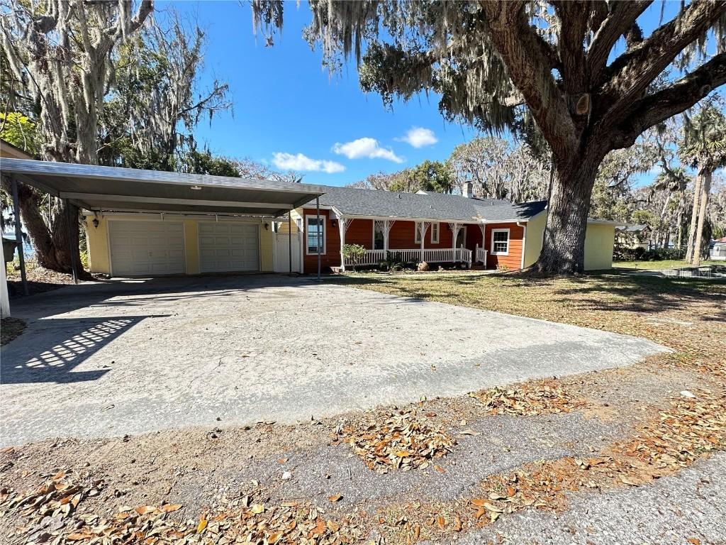 30437 Orange Dr., Leesburg, FL 34748