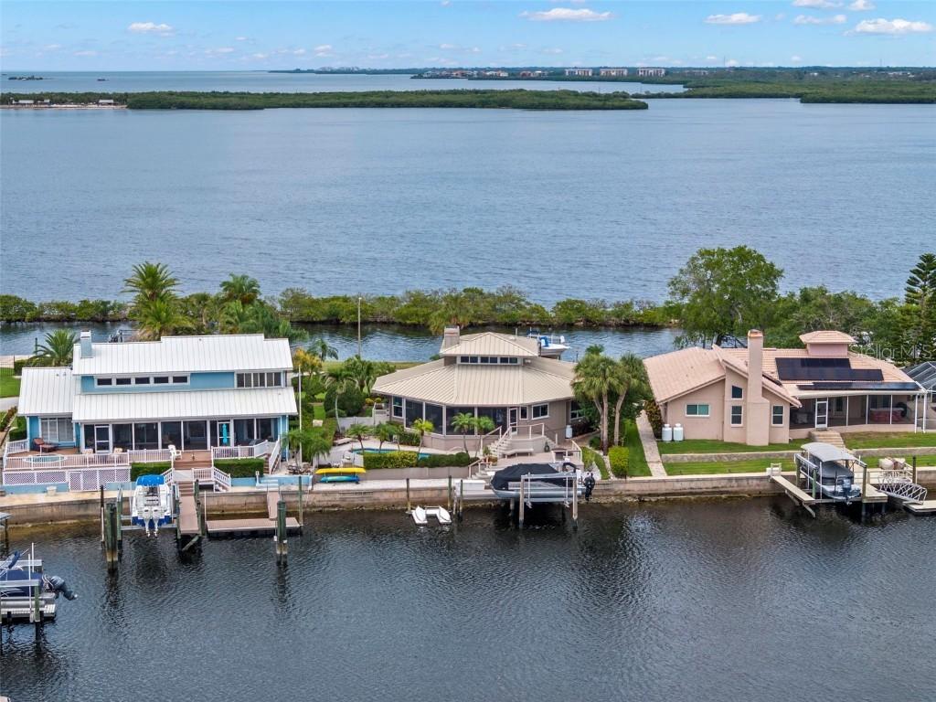5782 Westshore Dr., New Port Richey, FL 34652