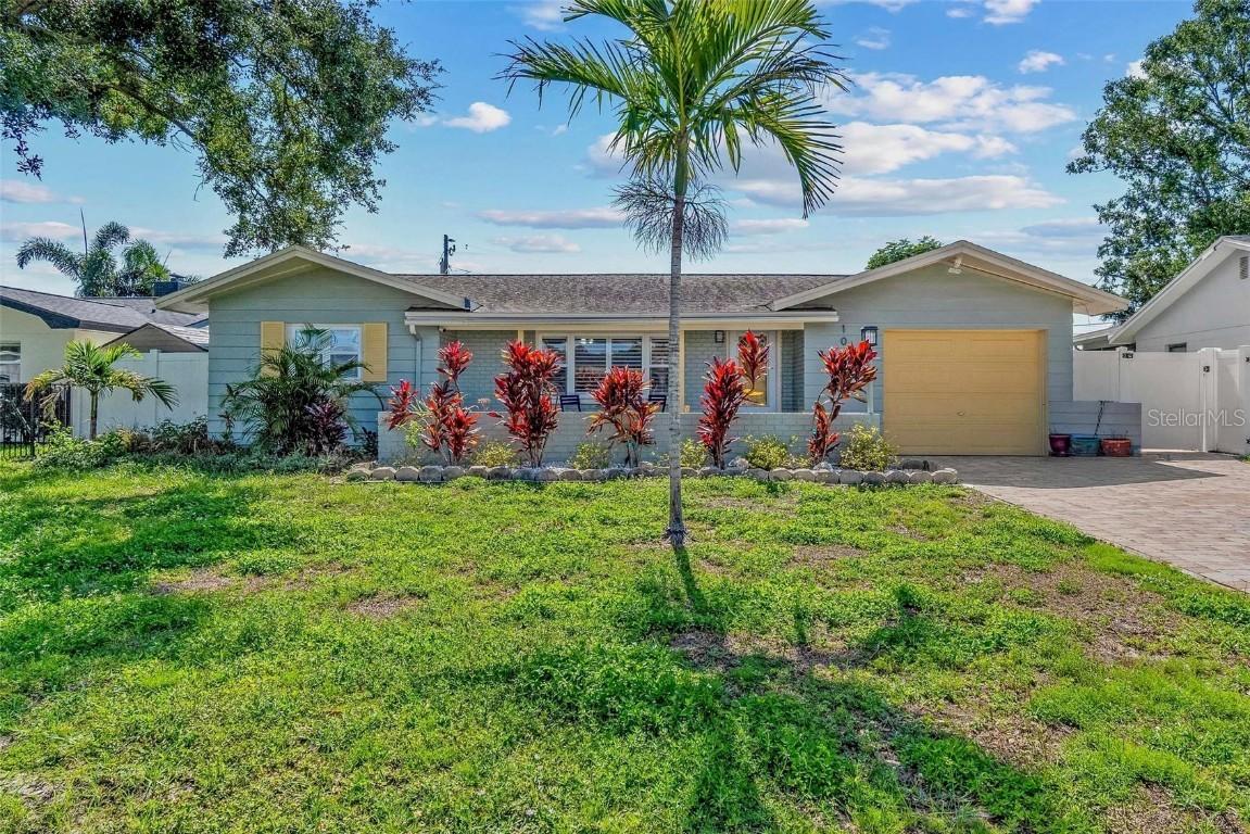 10339 111th St., Largo, FL 33778