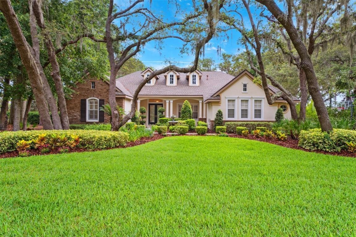 17802 Mission Oak Dr., Lithia, FL 33547