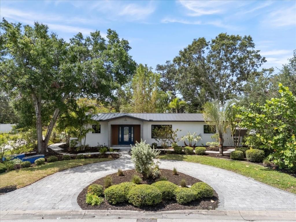 454 35th Ave., St Petersburg, FL 33704