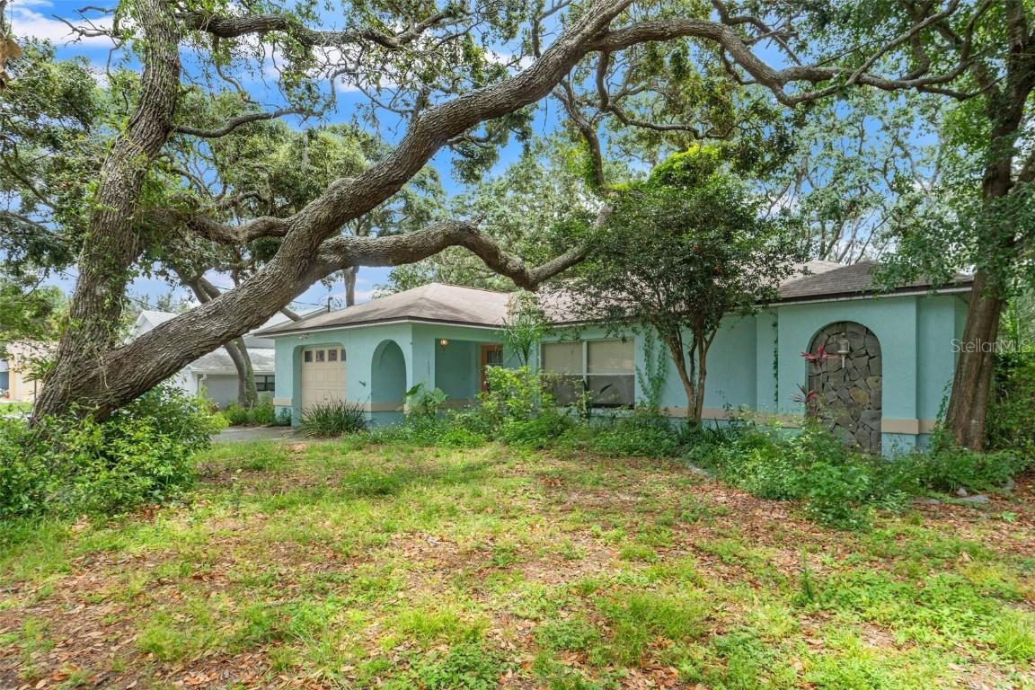 2418 Deltona Blvd., Spring Hill, FL 34606