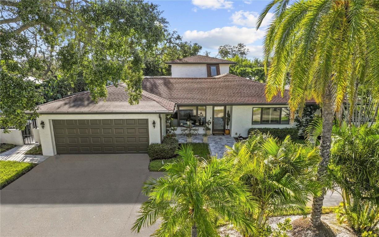 208 Live Oak Ln., Largo, FL 33770