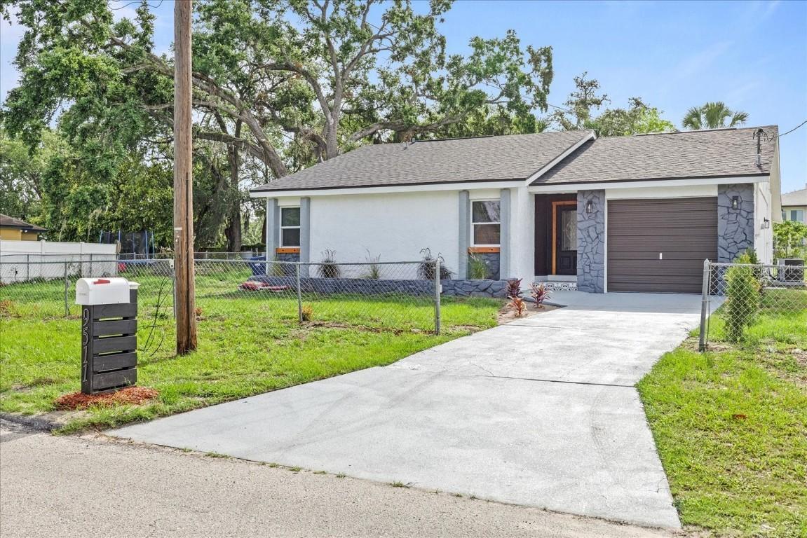 9511 N Hyaleah Rd., Tampa, FL 33617