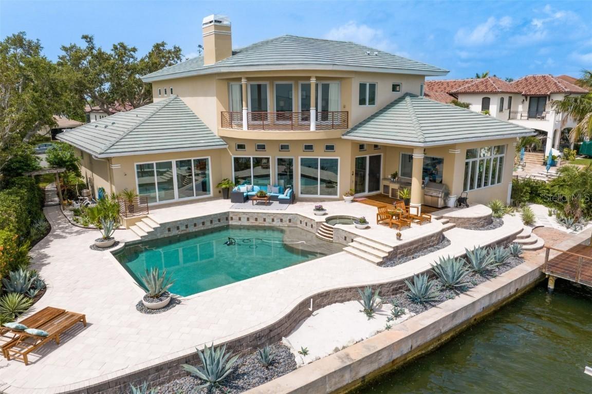 2279 Mermaid Point, St Petersburg, FL 33703