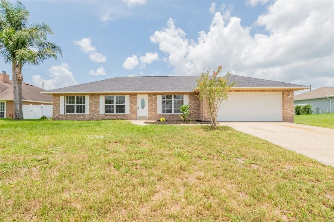 1856 Laredo Dr., Deltona, FL 32738