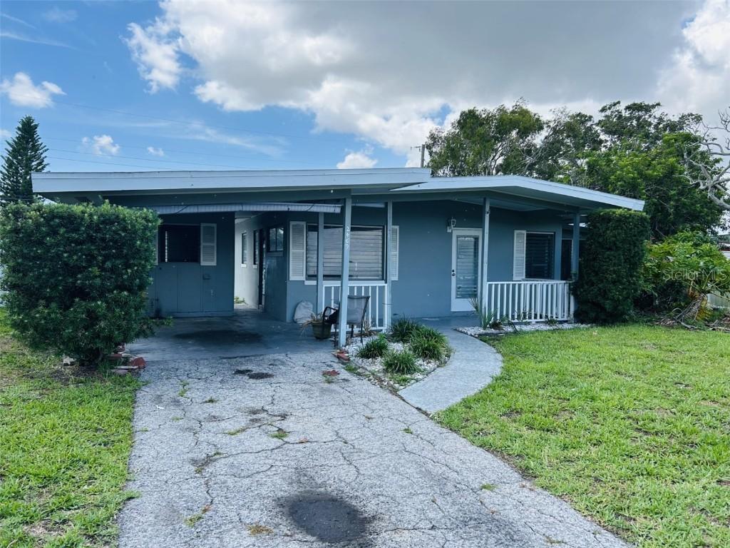 2469 Trade Winds Dr., Dunedin, FL 34698