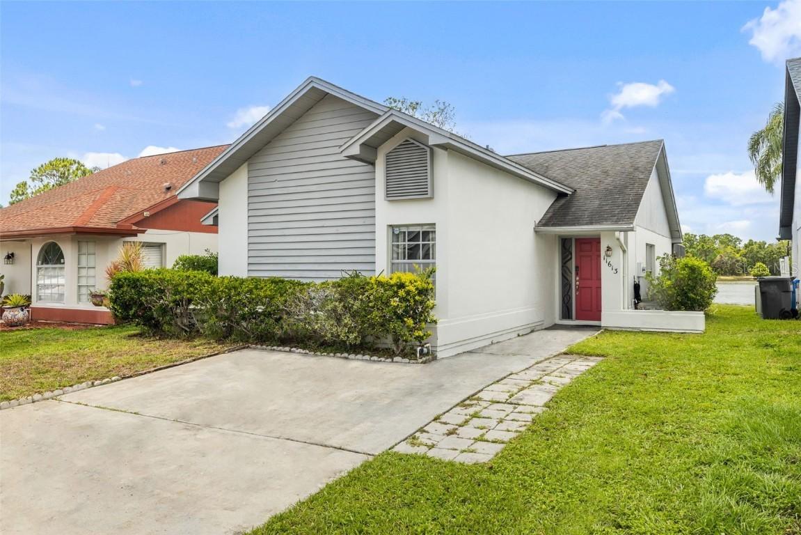 11613 Sunshine Pond Rd., Tampa, FL 33635