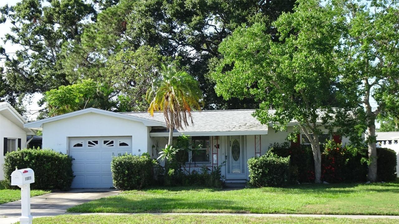 10871 86th Ave., Seminole, FL 33772
