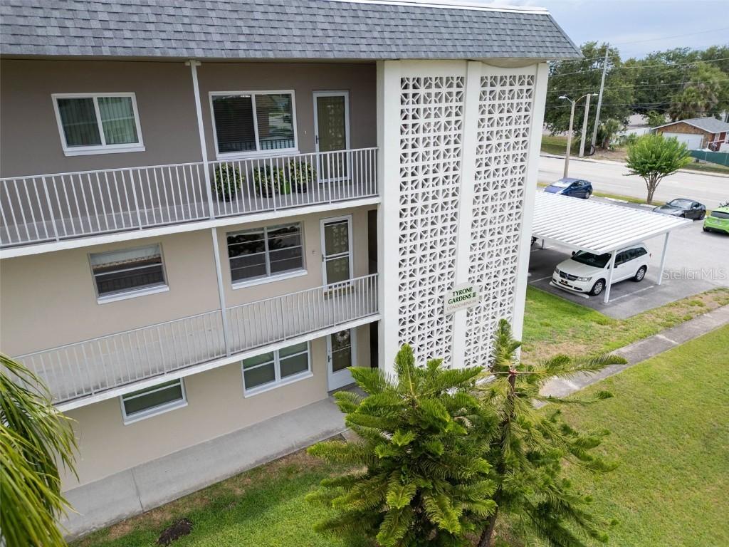 5720 13th Ave. #207B, St Petersburg, FL 33710