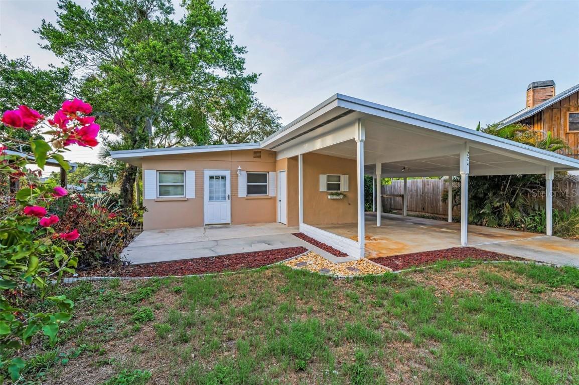 224 Georgia Ave., Crystal Beach, FL 34681