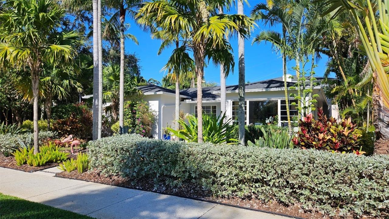 301 23rd Ave., St Petersburg, FL 33704