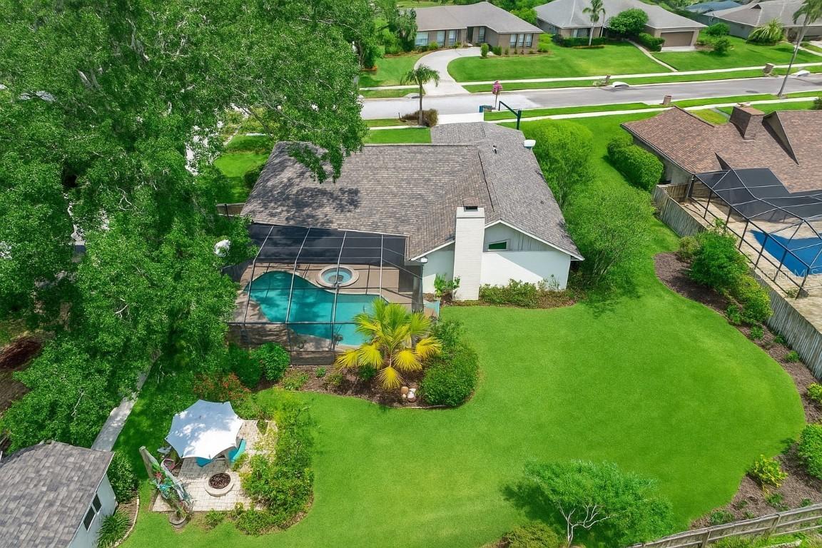 2806 Fairway View Dr., Valrico, FL 33596