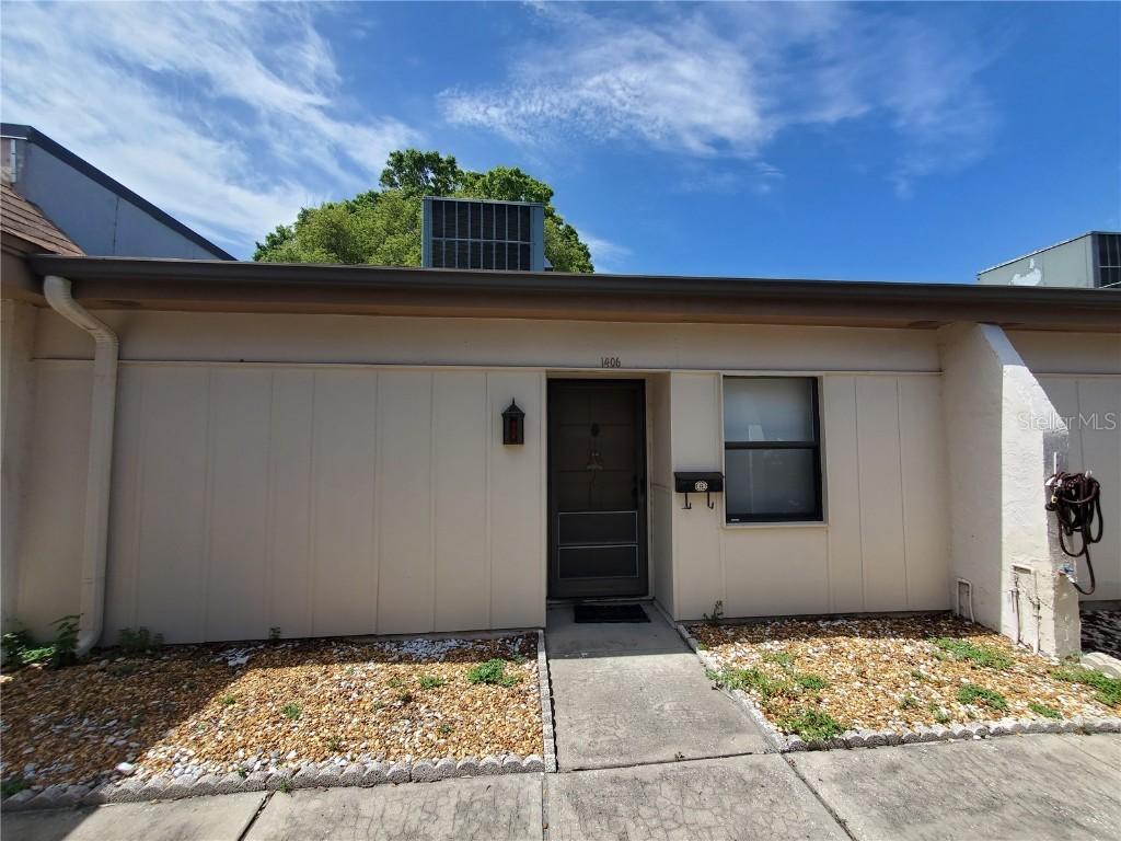 1406 Arrowhead Cir., Clearwater, FL 33759