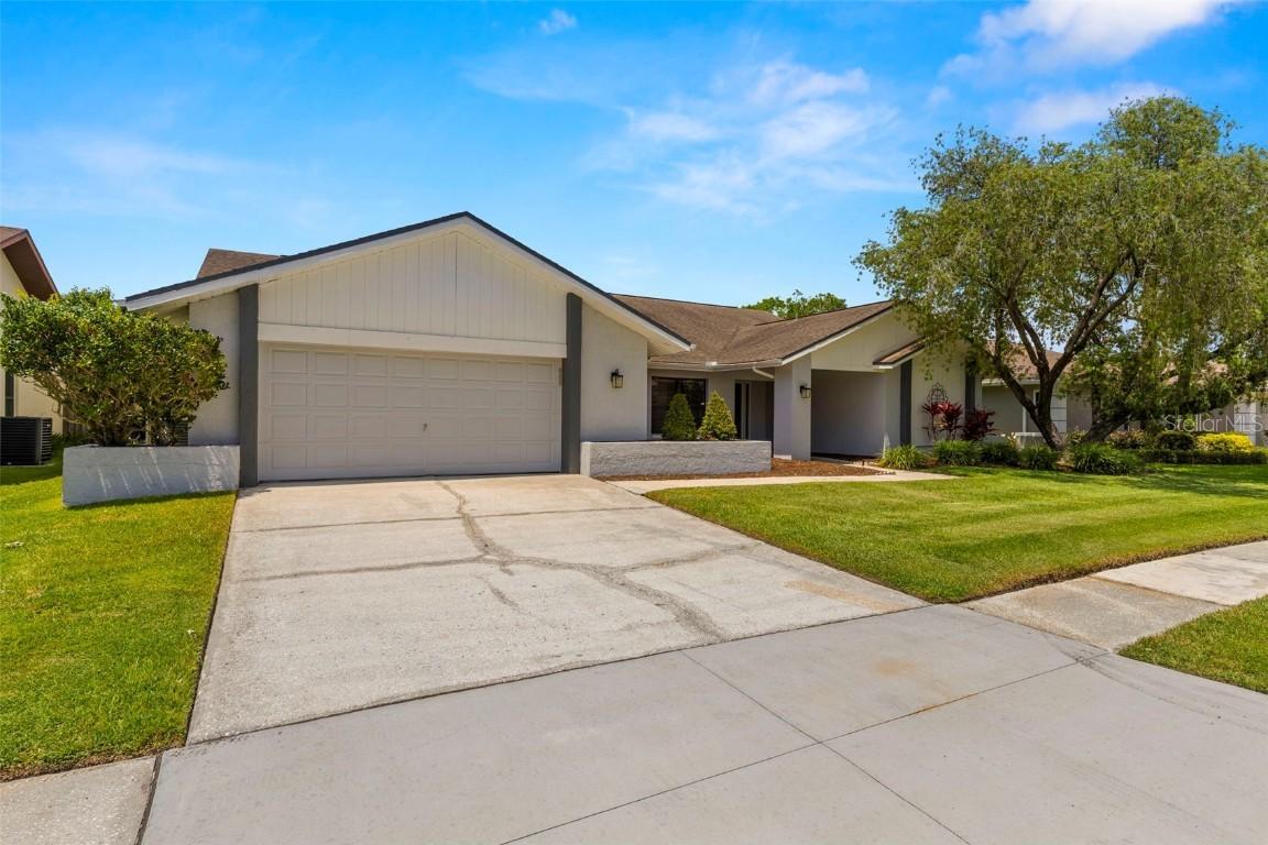 14164 Fennsbury Dr., Tampa, FL 33624