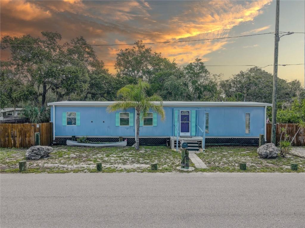 11006 Spivey Rd., Gibsonton, FL 33534
