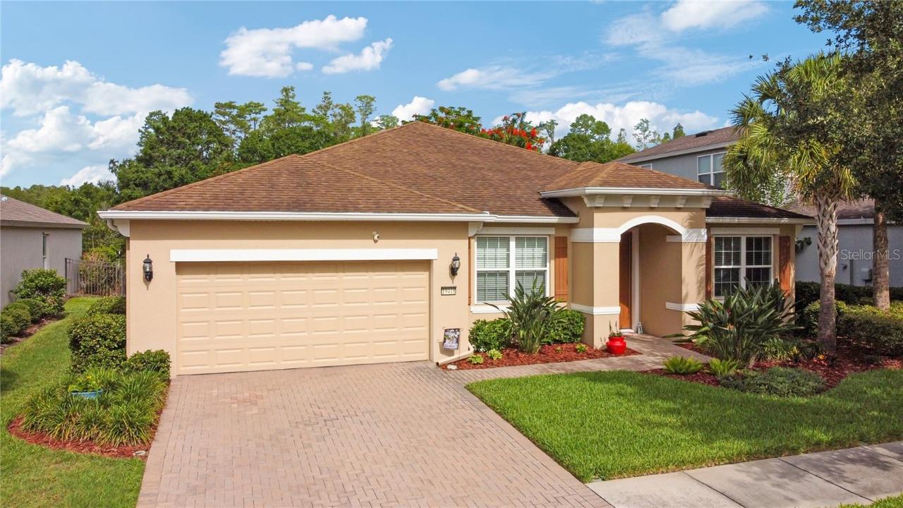 19418 Butterwood Ln., Lutz, FL 33558