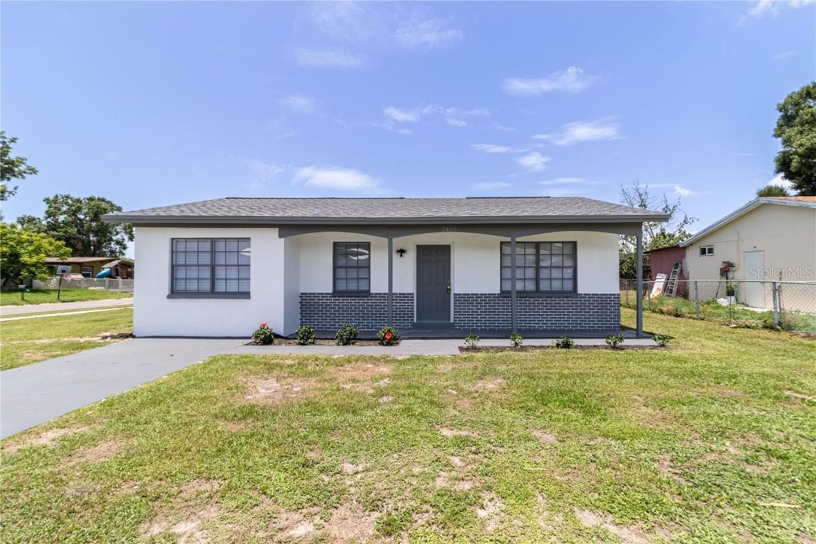 2425 Wishing Well Cir., Tampa, FL 33619