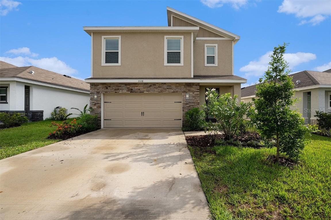 3528 Maple Grove Way Way, Plant City, FL 33565