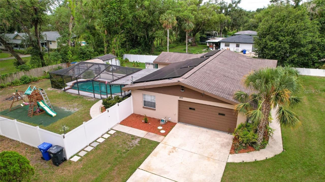 807 E Chapman Rd., Lutz, FL 33549