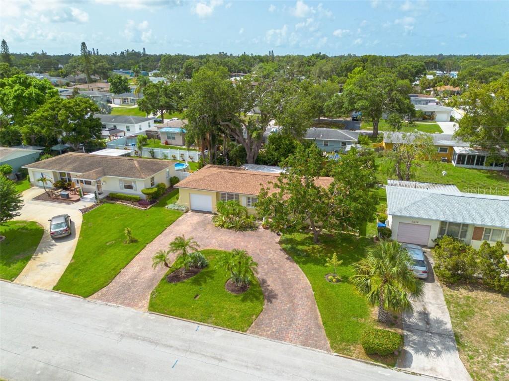 5262 25th Ave., St Petersburg, FL 33710