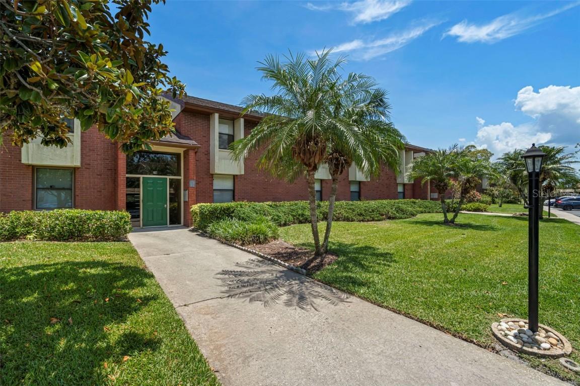 214 Caryl Way, Oldsmar, FL 34677