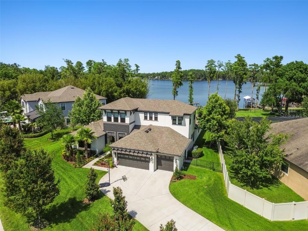 2648 Lake Manor Dr., Land O Lakes, FL 34639