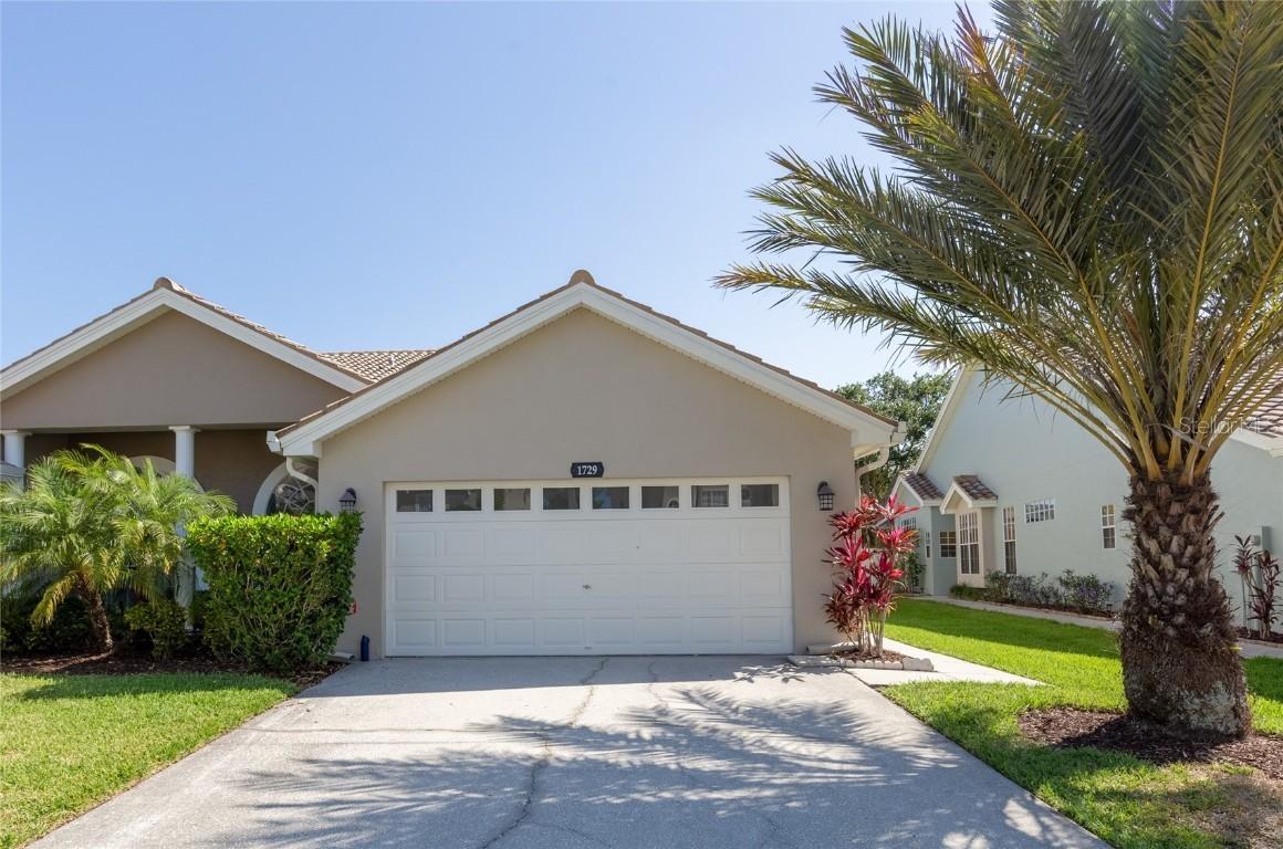 1729 Arabian Ln., Palm Harbor, FL 34685