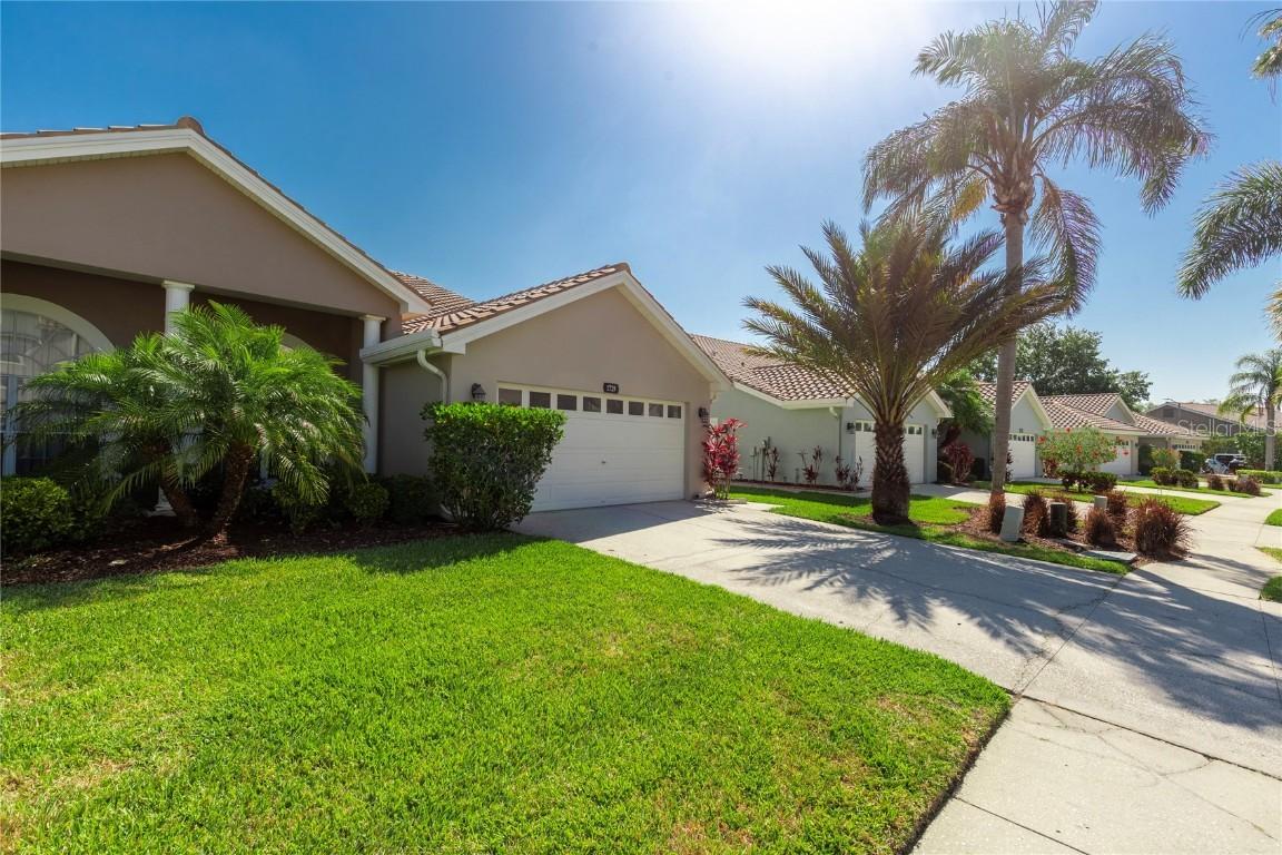 1729 Arabian Ln., Palm Harbor, FL 34685