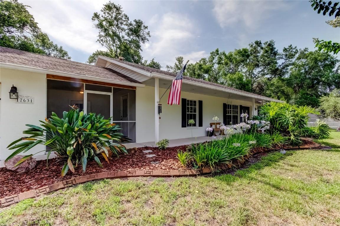 17631 Grove View Dr., Lutz, FL 33549