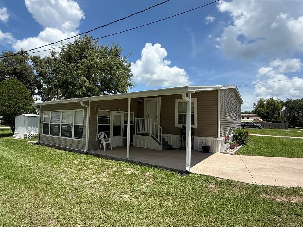 5105 Wood St., Zephyrhills, FL 33542