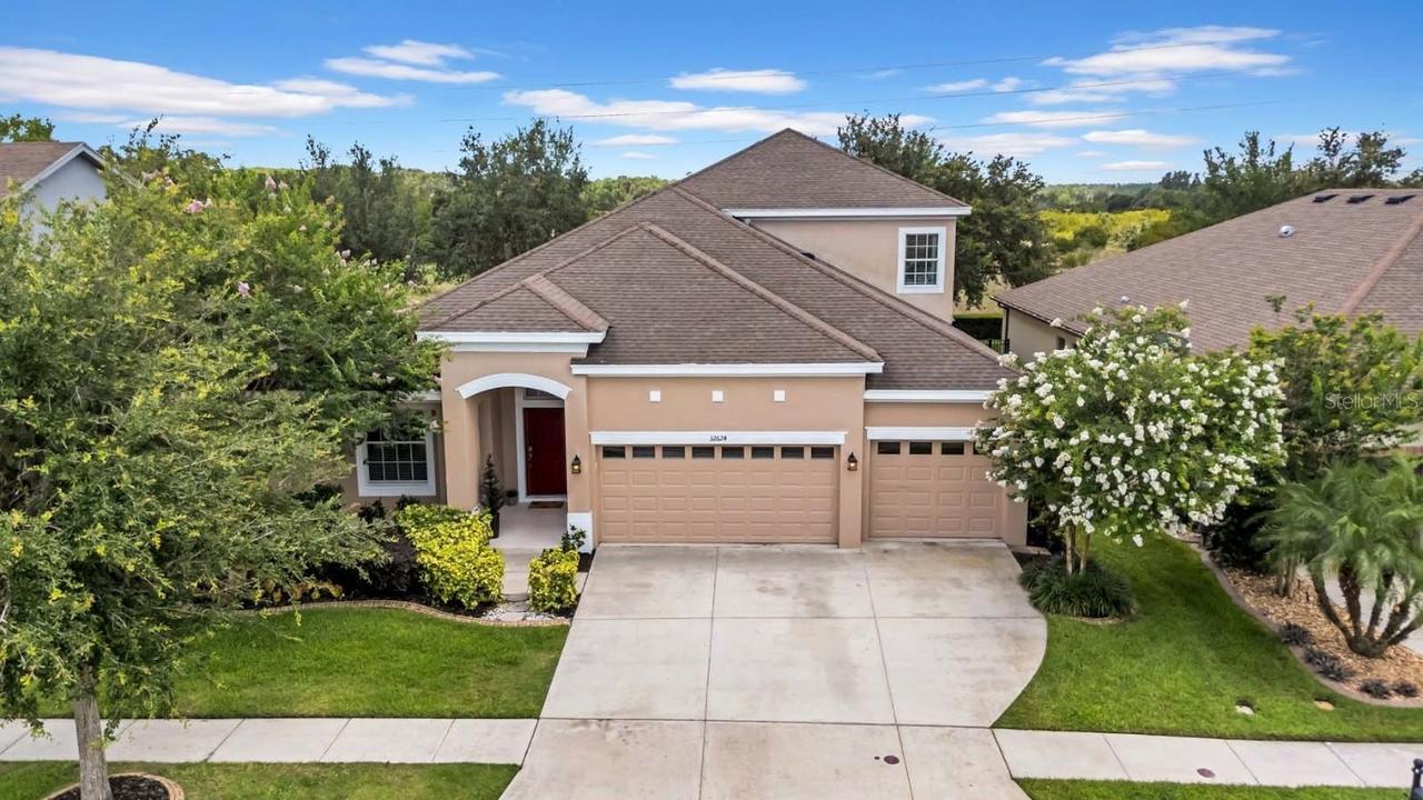 32624 Summerglade Dr., Wesley Chapel, FL 33545