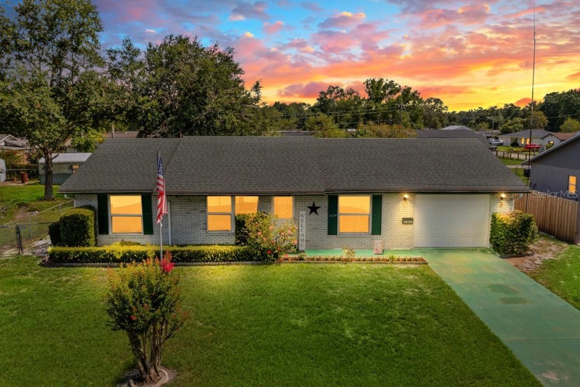 2825 Woodcrest Ln., Lakeland, FL 33805
