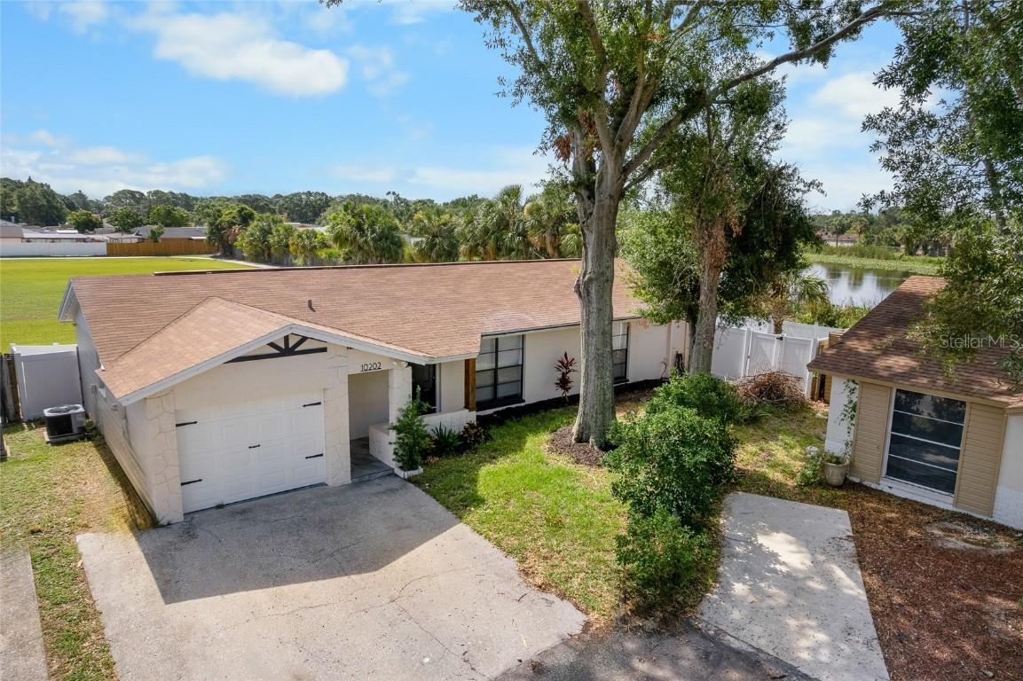 10202 Bellhurst Ct., Tampa, FL 33615