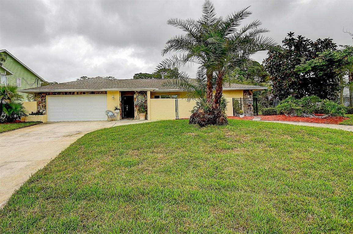1117 S Florida Ave., Tarpon Springs, FL 34689