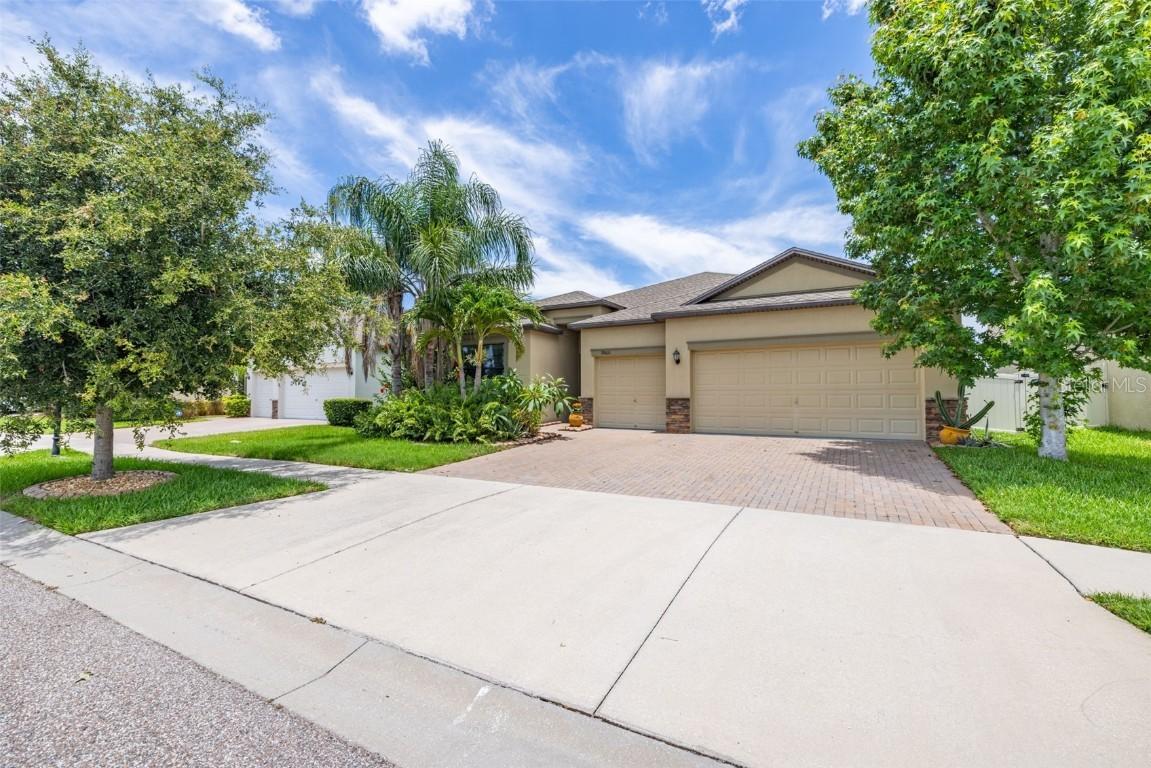 9860 Smarty Jones Dr., Ruskin, FL 33573