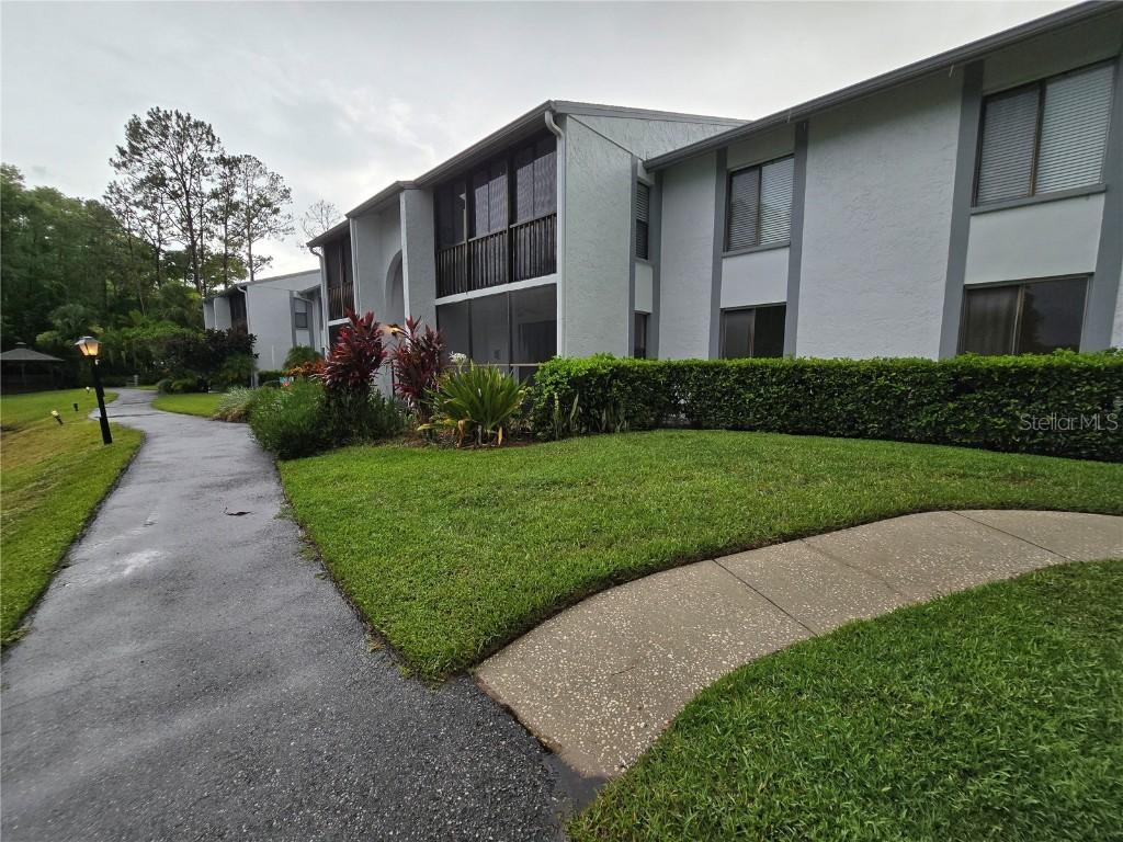1281 Pine Ridge Cir. #B1, Tarpon Springs, FL 34688
