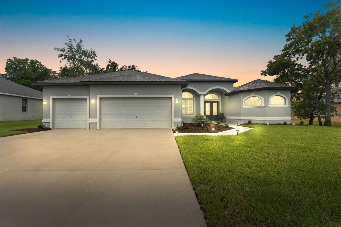 4025 Hanging Moss Loop, Spring Hill, FL 34609