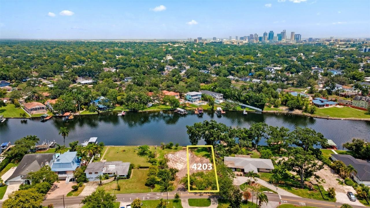 4203 N River View Ave., Tampa, FL 33607