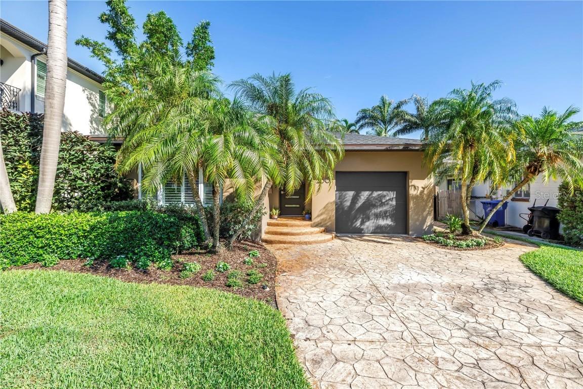 200 Lamara Way, St Petersburg, FL 33704