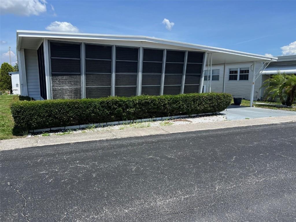 36 Thatch Palm St., Largo, FL 33770