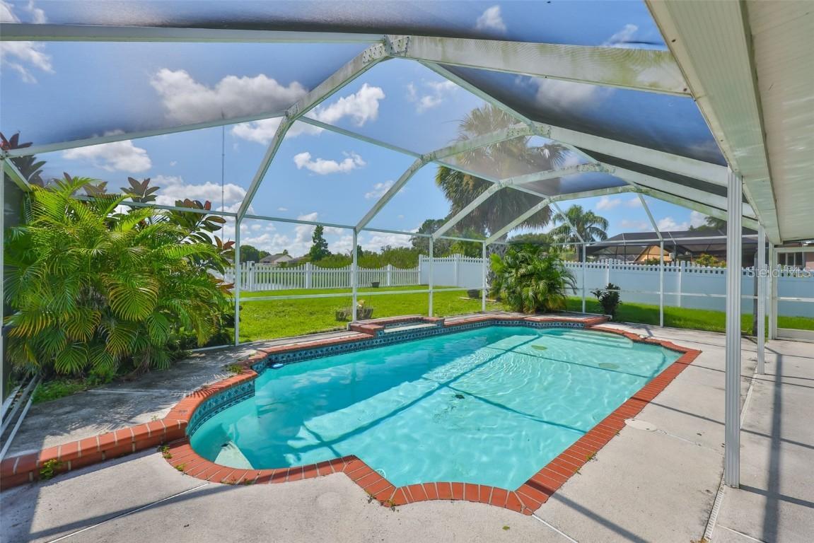 10430 Crestfield Dr., Riverview, FL 33569